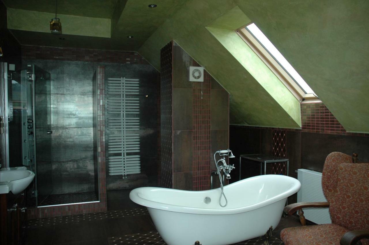 Wodne Ogrody Villa Добчице Екстериор снимка